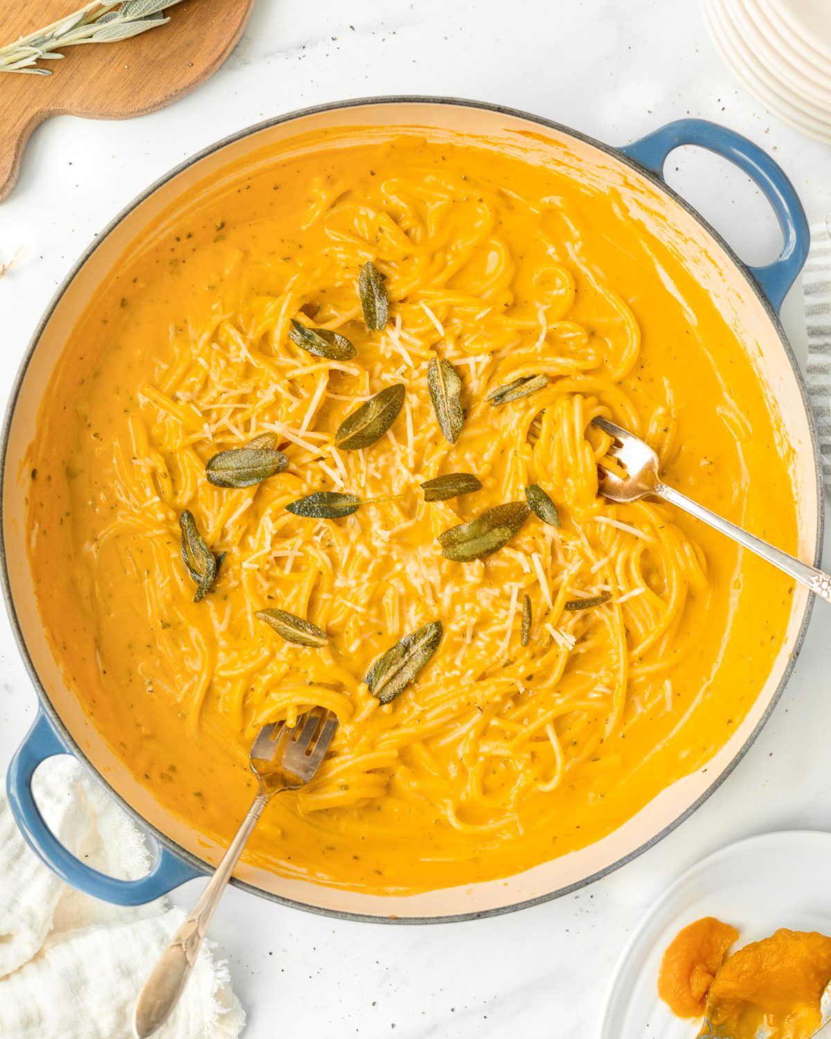 Creamy Pumpkin Pasta with Sage in a pan (top down)