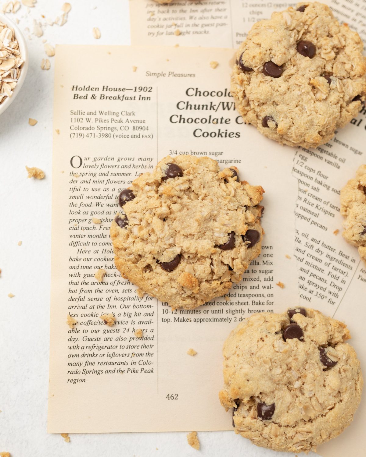Almond Flour Oatmeal Chocolate Chip Cookies