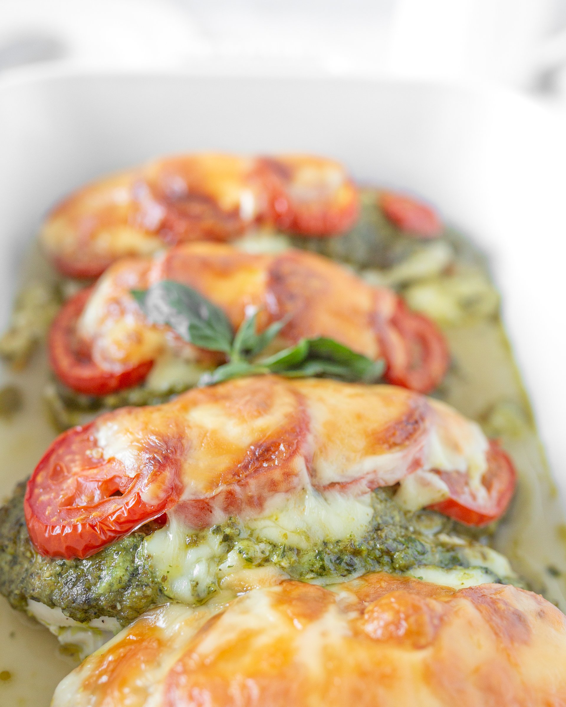 5-Ingredient Pesto Baked Chicken